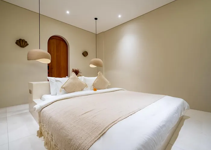 Athenis Villa Dalung (Bali)